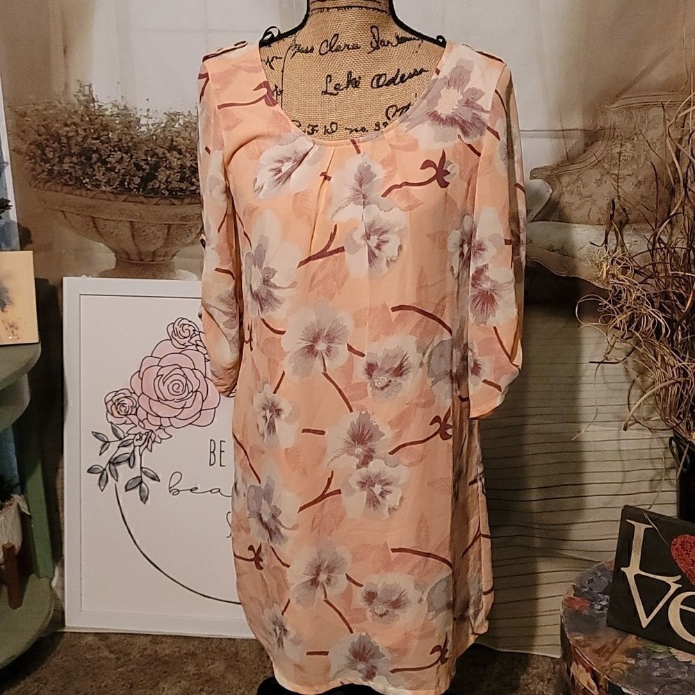 Forever 21 Floral Pink Dress size S